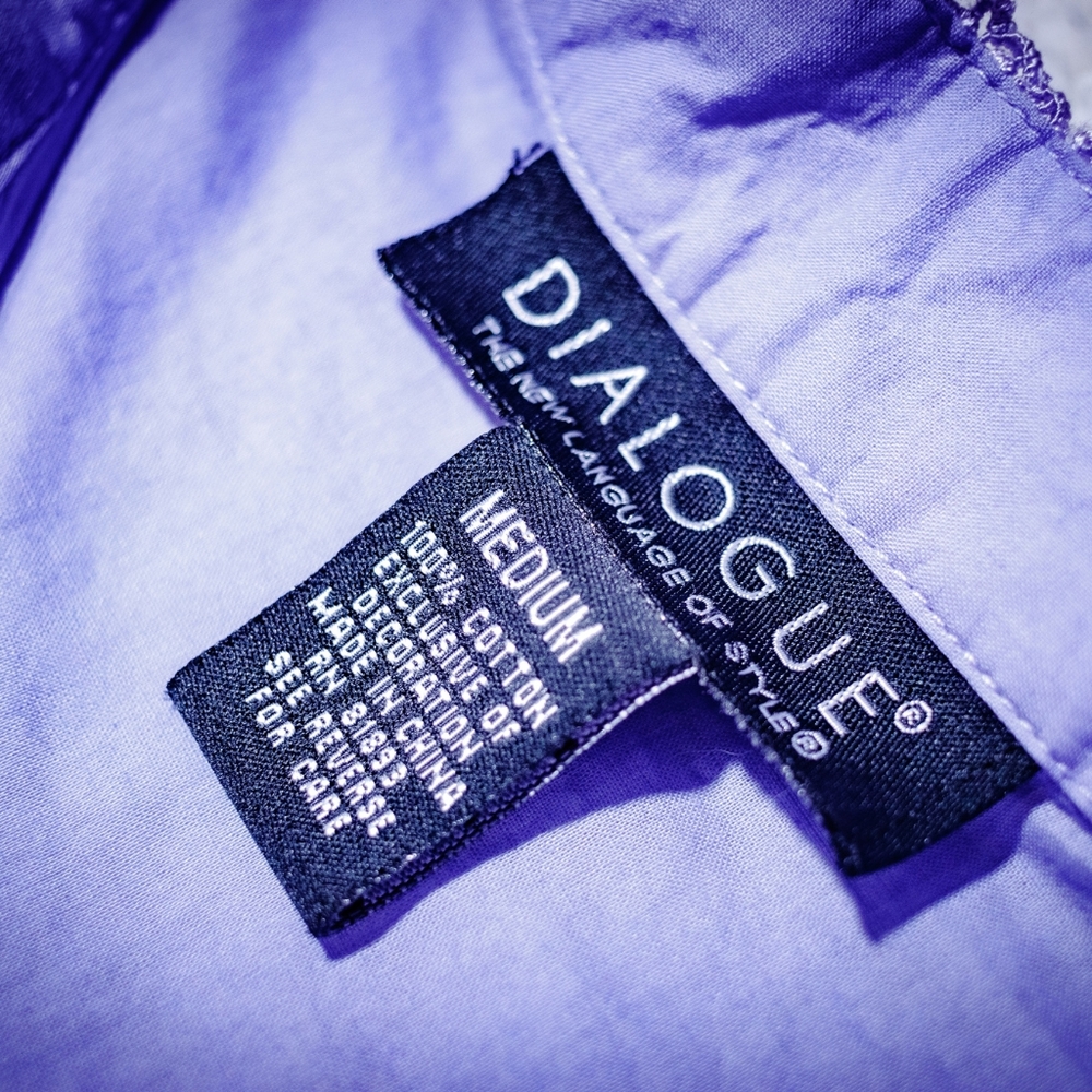 Women's Dialogue Button Down